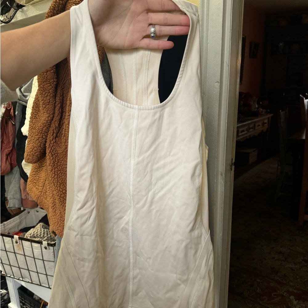 Athleta Cream Muscle Tee xs